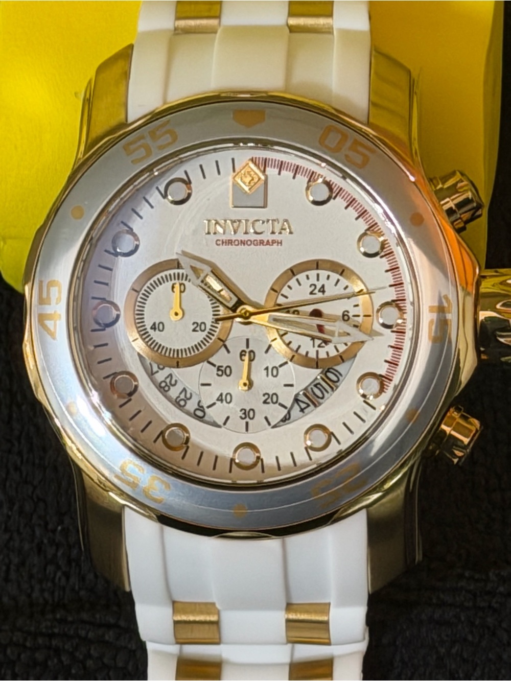 Invicta Pro Diver SCUBA Men's Watch, 48mm Gold, White (20291)